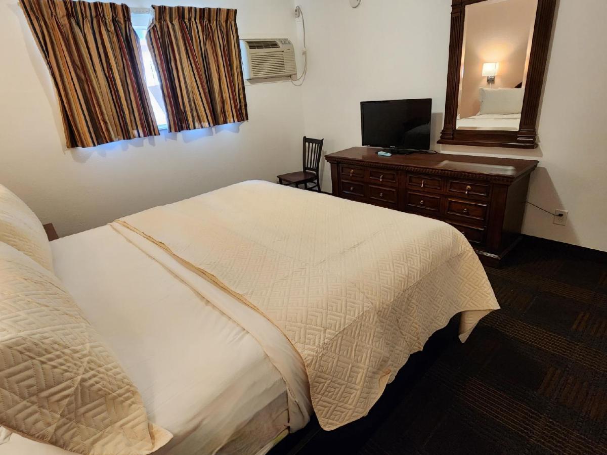 מניטו ספרינגס Silver Saddle Motel מראה חיצוני תמונה